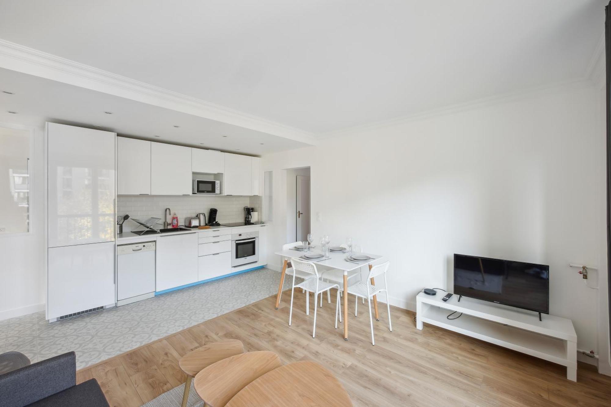 Ferienwohnung Chic Apart With Parking Chaville Exterior foto