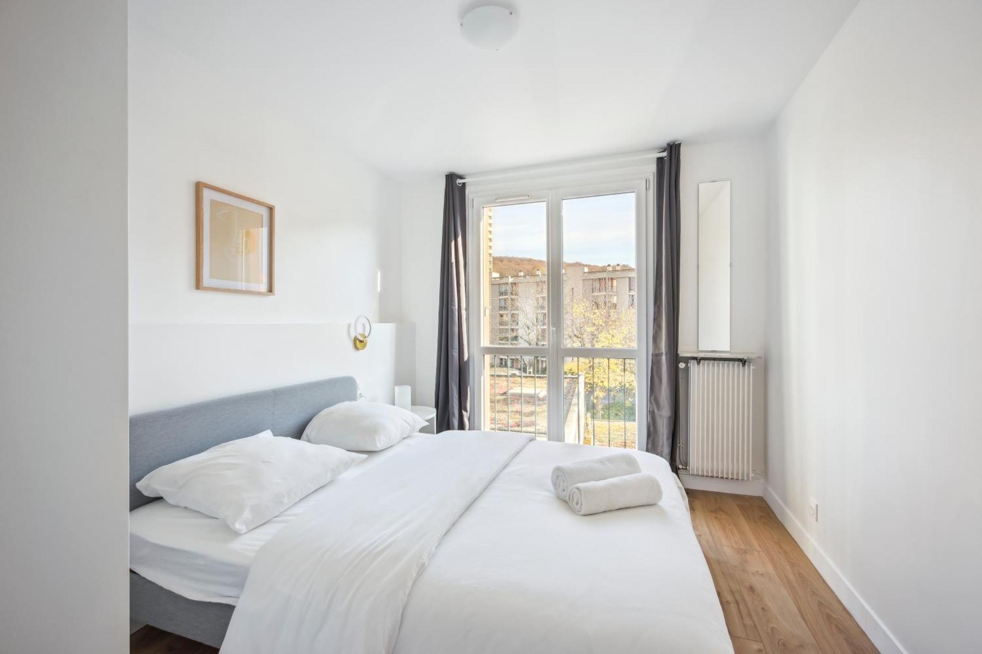 Ferienwohnung Chic Apart With Parking Chaville Exterior foto